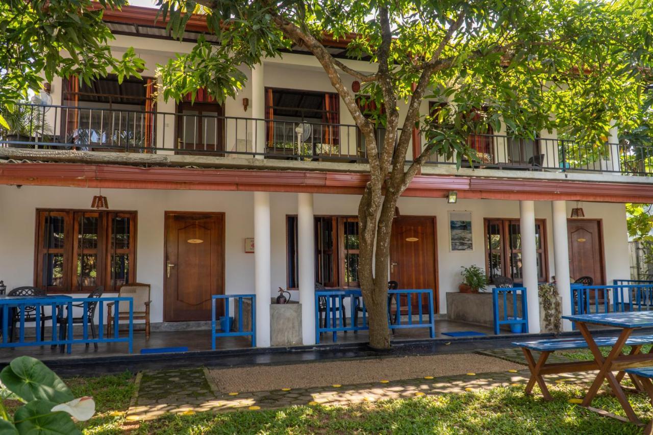 Luvi Lucas River Side Weligama Buitenkant foto